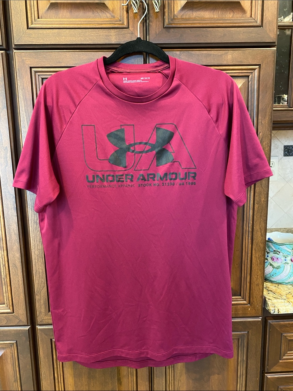 UNDER ARMOUR T-shirt